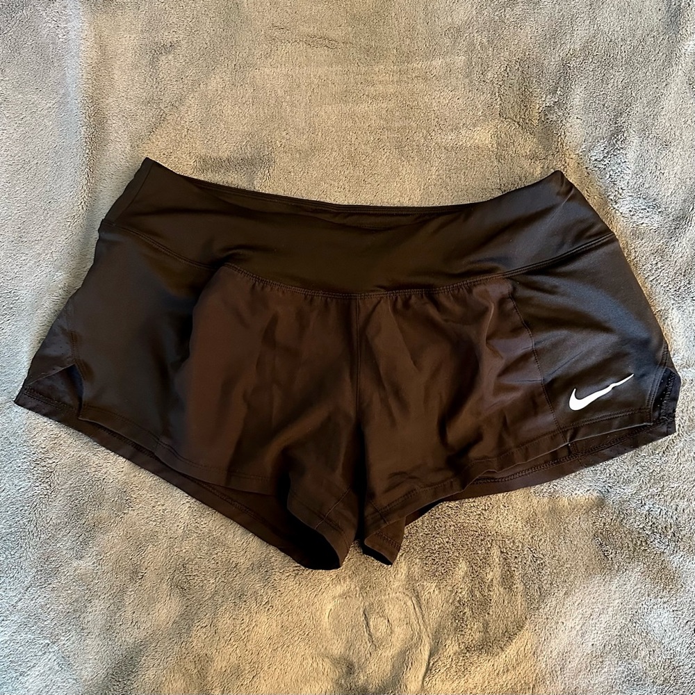 Nike dri-fit shorts size M